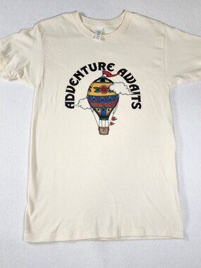 M&O Gold Cream Adventure Awaits Hot Air Balloon Graphic Tee Shirt Size Small
